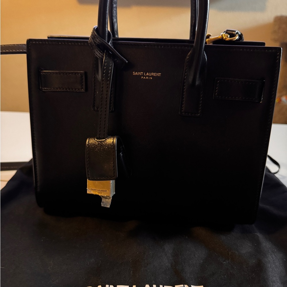 Saint Laurent Sac De Jour in Smooth Leather - Nano - Picture 3 of 12